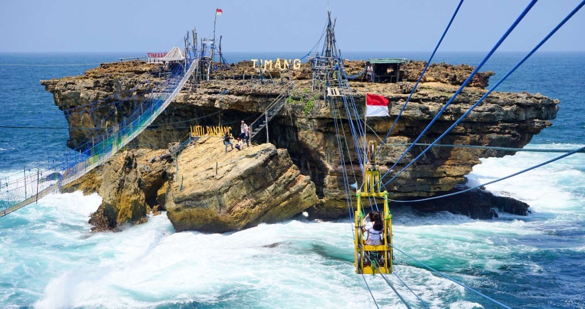 4D3N Ground Halfboard Jogjakarta Private Muslim Tour (Trip B)