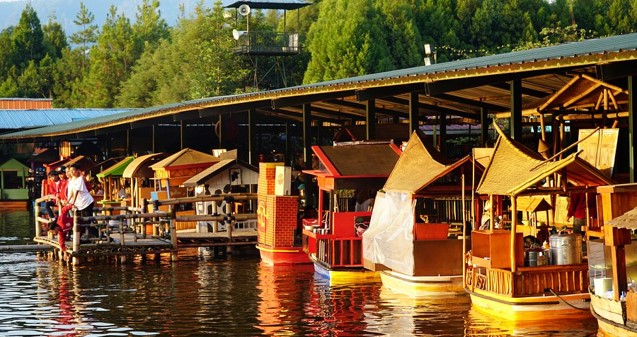 4D3N Halfboard Jakarta Bandung Muslim Private Tour (Min 10)