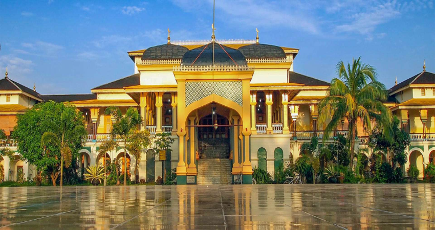 5D4N Halfboard Medan Lake Toba Parapat Tour (Min 25)