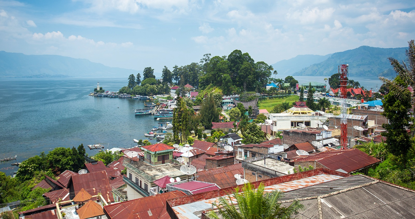 5D4N Halfboard Medan Lake Toba Parapat Tour (Min 4)
