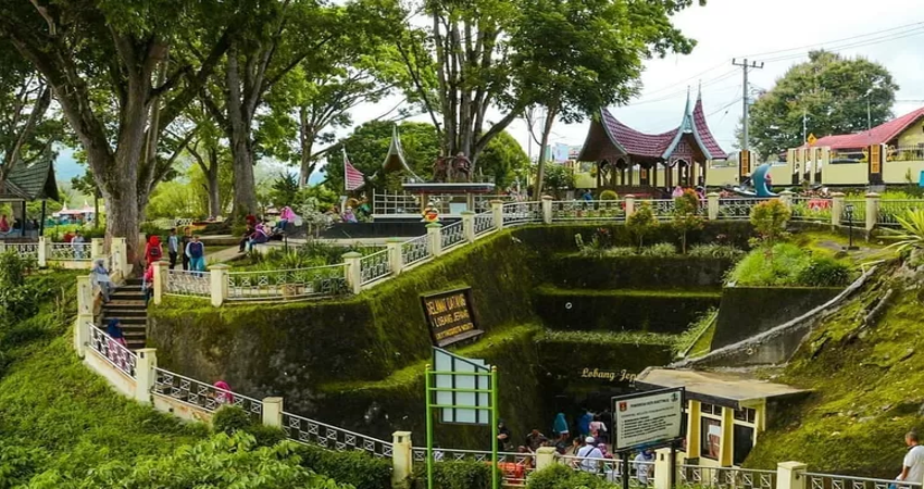 4D3N Halfboard Padang Bukit Tinggi (Min 10)