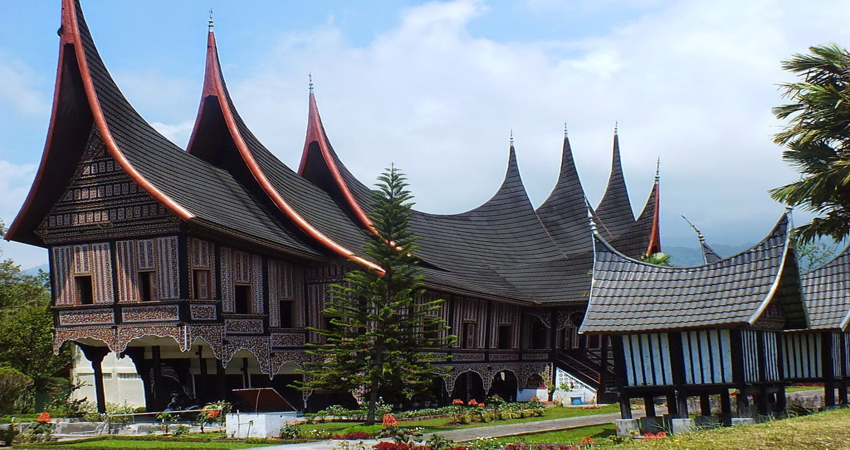 3D2N Halfboard Padang Bukit Tinggi (Min 10)